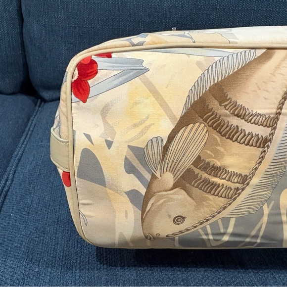 SALVATORE FERRAGAMO FLOWER LOTUS FISH PRINT - Picture 5 of 16